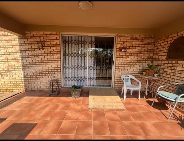 2 BEDROOM APARTMENT FOR SALE IN HELIKONPARK